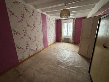 Immeuble a vendre Candé 49440 Maine-et-Loire 209 m2  167500 euros