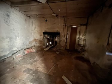 Maison a vendre Huillé-Lézigné 49430 Maine-et-Loire 180 m2 6 pièces 54500 euros