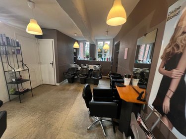 Location fonds et murs commerciaux Orbec 14290 Calvados 60 m2  615 euros