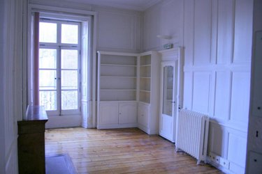 Location fonds et murs commerciaux Dole 39100 Jura 164 m2  1350 euros