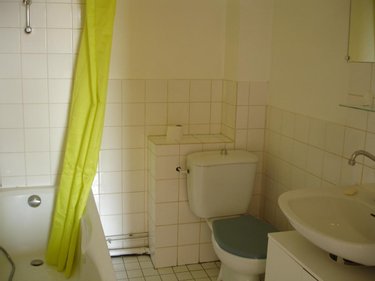 Location appartement Divonne-les-Bains 01220 Ain 29 m2 1 pièce 735 euros