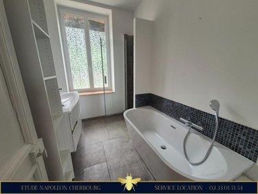 Location appartement Cherbourg-en-Cotentin 50100 Manche 84 m2 3 pièces 1080 euros