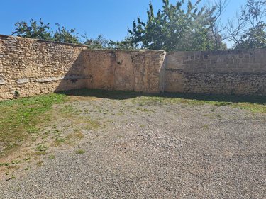 Immeuble a vendre Tennie 72240 Sarthe 160 m2  73500 euros
