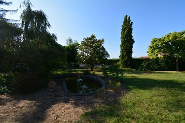 Viager maison Mozac 63200 Puy-de-Dôme 205 m2 9 pièces 70000 euros