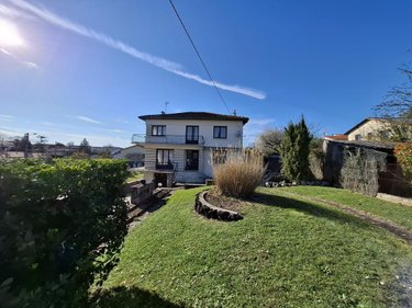 Maison a vendre Saintes 17100 Charente-Maritime 169 m2 6 pièces 280000 euros