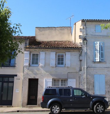 Maison a vendre Saintes 17100 Charente-Maritime 108 m2 3 pièces 146888 euros