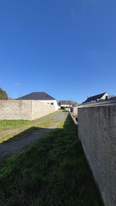 Terrain a batir a vendre Landivisiau 29400 Finistère 714 m2  79500 euros