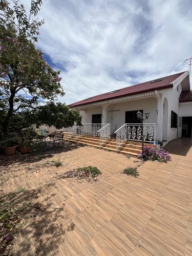 Maison a vendre Saint-Denis 97400 Réunion 270 m2 9 pièces 346100 euros