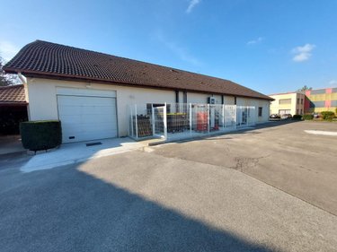 Fonds et murs commerciaux a vendre Audincourt 25400 Doubs 420 m2  230000 euros