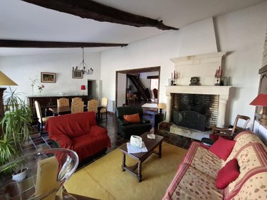 Maison a vendre Nieul-lès-Saintes 17810 Charente-Maritime 223 m2 7 pièces 375000 euros