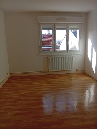 Location appartement Reims 51100 Marne 61 m2 3 pièces 630 euros