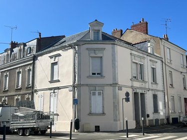 Immeuble a vendre Angers 49000 Maine-et-Loire 93 m2  576400 euros