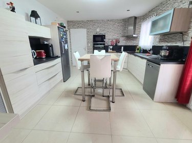 Maison a vendre Pierrelatte 26700 Drôme 145 m2 4 pièces 352000 euros