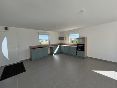Location maison Warloy-Baillon 80300 Somme 98 m2 4 pièces 980 euros