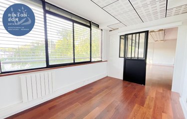Fonds et murs commerciaux a vendre Rennes 35000 Ille-et-Vilaine 68 m2  271856 euros