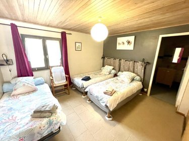 Fonds et murs commerciaux a vendre Lajo 48120 Lozère 342 m2  850000 euros