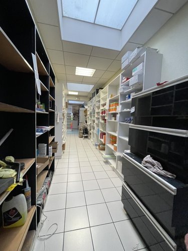 Fonds et murs commerciaux a vendre Locminé 56500 Morbihan 290 m2  230080 euros