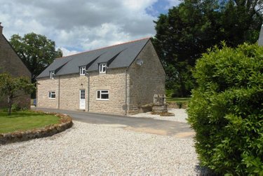 Maison a vendre Plouray 56770 Morbihan 700 m2 19 pièces 1098500 euros