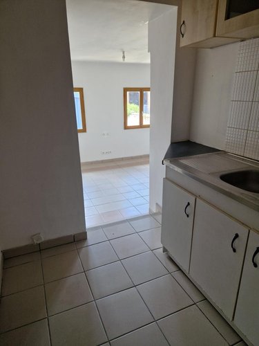 Location appartement Neuville-Saint-Rémy 59554 Nord 25 m2 1 pièce 380 euros