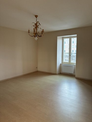 Appartement a vendre Saint-Affrique 12400 Aveyron 198 m2 6 pièces 238000 euros