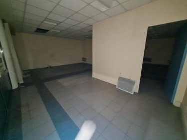 Fonds et murs commerciaux a vendre Vendôme 41100 Loir-et-Cher 602 m2  250000 euros