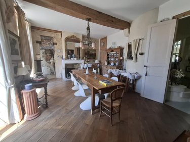 Maison a vendre Saintes 17100 Charente-Maritime 350 m2 13 pièces 988000 euros
