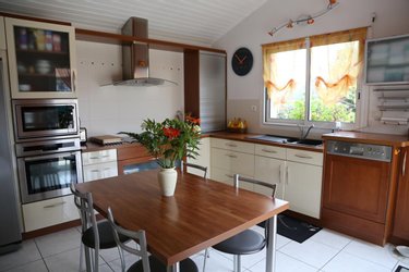 Maison a vendre La Séguinière 49280 Maine-et-Loire 140 m2 6 pièces 339375 euros