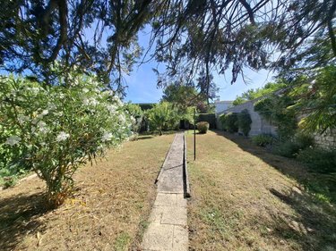 Maison a vendre Saintes 17100 Charente-Maritime 147 m2 8 pièces 374000 euros