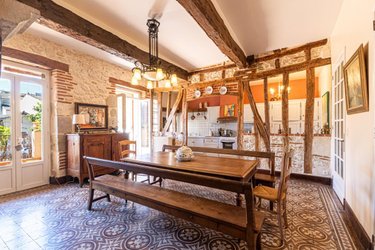 Maison a vendre Auch 32000 Gers 227 m2 8 pièces 295000 euros