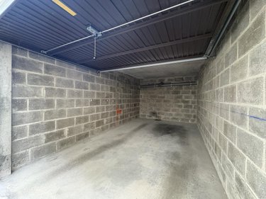 Garage et parking a vendre Laon 02000 Aisne 14 m2  12000 euros