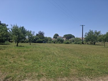 Terrain a batir a vendre Chermignac 17460 Charente-Maritime 1579 m2  91845 euros