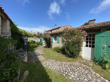 Maison a vendre La Flotte 17630 Charente-Maritime 125 m2 5 pièces 1349000 euros
