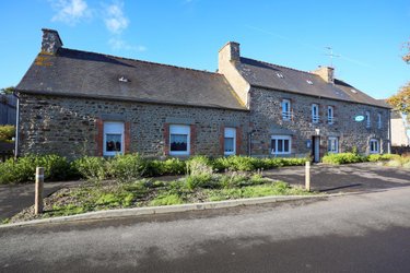 Maison a vendre Le Faouët 22290 Côtes-d'Armor 325 m2  388500 euros