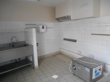 Immeuble a vendre Saint-Pol-de-Léon 29250 Finistère 587 m2  417000 euros