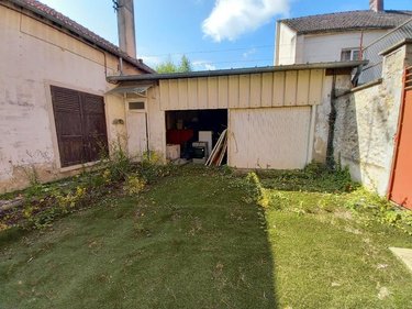 Immeuble a vendre Fère-en-Tardenois 02130 Aisne 500 m2  199000 euros
