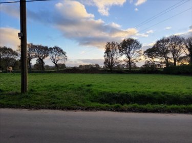 Terrain a batir a vendre Carhaix-Plouguer 29270 Finistère 1400 m2  37500 euros