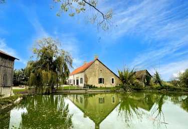 Maison a vendre Nouans 72260 Sarthe 271 m2 9 pièces 299900 euros