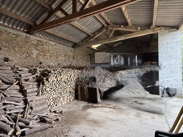 Garage et parking a vendre Beaupréau-en-Mauges 49600 Maine-et-Loire 280 m2  43000 euros