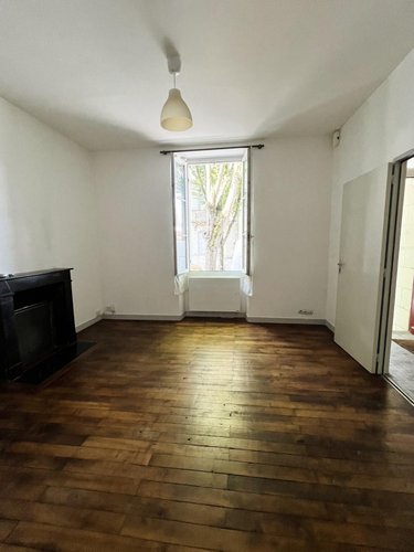 Appartement a vendre Angers 49000 Maine-et-Loire 28 m2 1 pièce 126140 euros