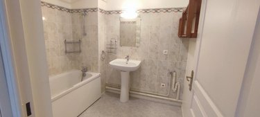 Location appartement Châlons-en-Champagne 51000 Marne 41 m2  570 euros