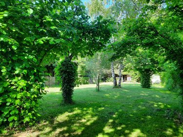 Terrain a batir a vendre Châteauneuf 85710 Vendée 1769 m2  137800 euros