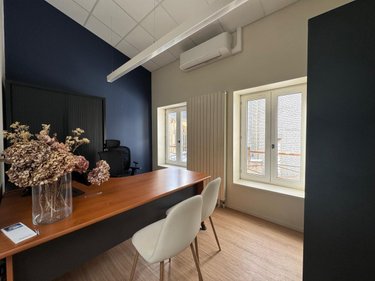 Location fonds et murs commerciaux Lille 59000 Nord 110 m2  2990 euros