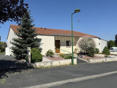 Maison a vendre La Jubaudière 49510 Maine-et-Loire 92 m2 3 pièces 198000 euros
