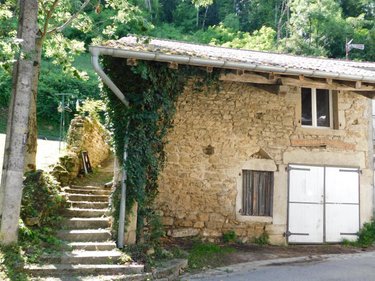 Maison a vendre Neuville-sur-Ain 01160 Ain 110 m2  110000 euros