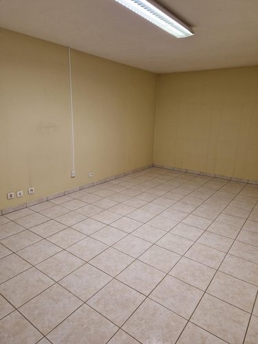 Location divers Achicourt 62217 Pas-de-Calais 257 m2  585 euros
