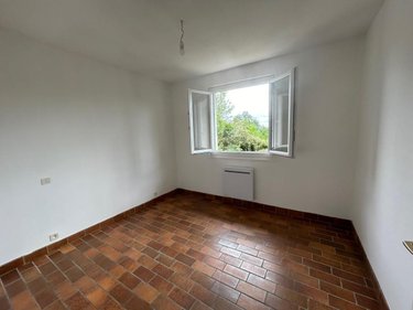 Location appartement Saint-Cyr-sur-Menthon 01380 Ain 65 m2 3 pièces 700 euros