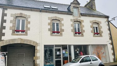 Immeuble a vendre Pluméliau-Bieuzy 56930 Morbihan 139 m2  198280 euros