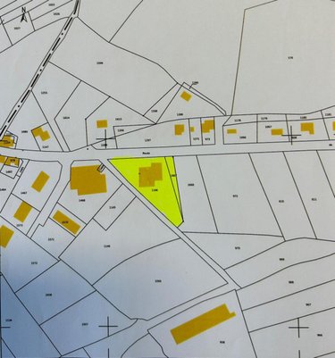Fonds et murs commerciaux a vendre Spézet 29540 Finistère 565 m2  262500 euros