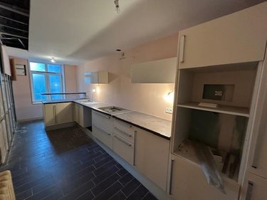 Appartement a vendre Thiers 63300 Puy-de-Dôme 208 m2 8 pièces 79000 euros