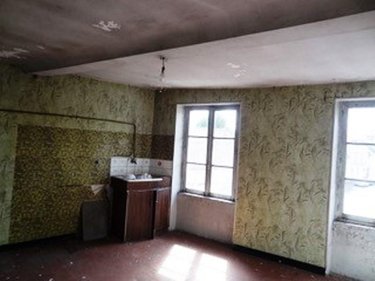 Immeuble a vendre Falaise 14700 Calvados 320 m2  137450 euros